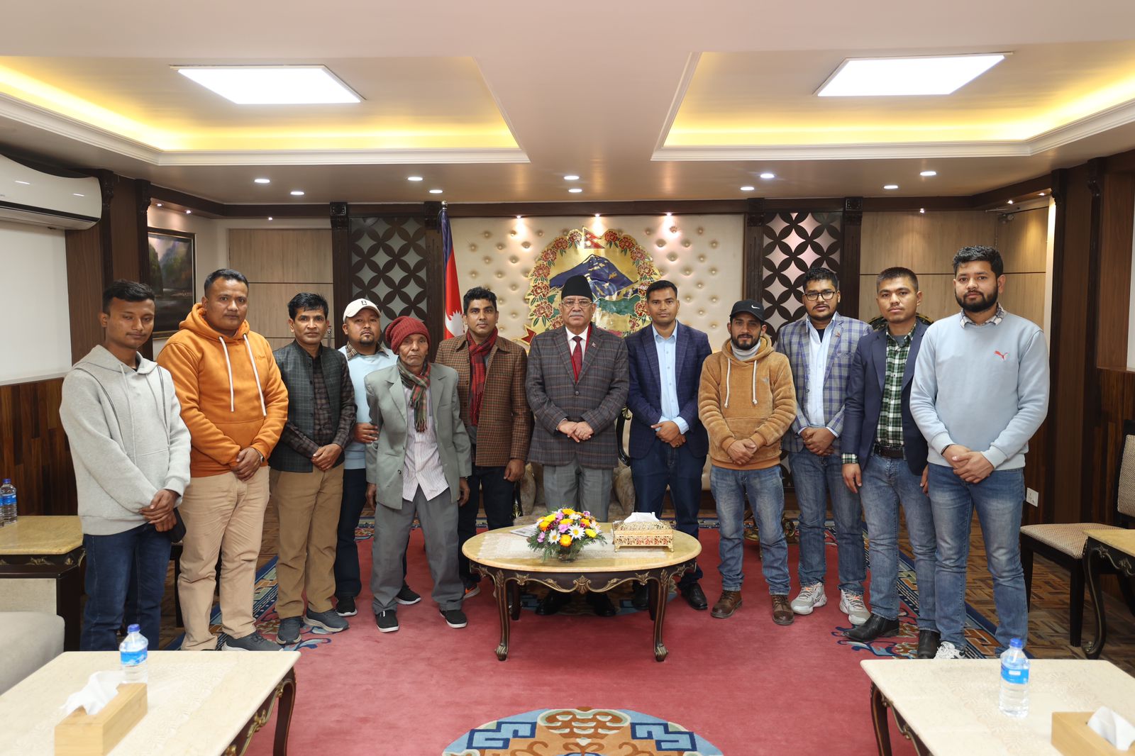   साउदी जेलमा भएका कार्कीलाई नेपाल ल्याउन पहल गर्ने प्रधानमन्त्रीको प्रतिबद्धता