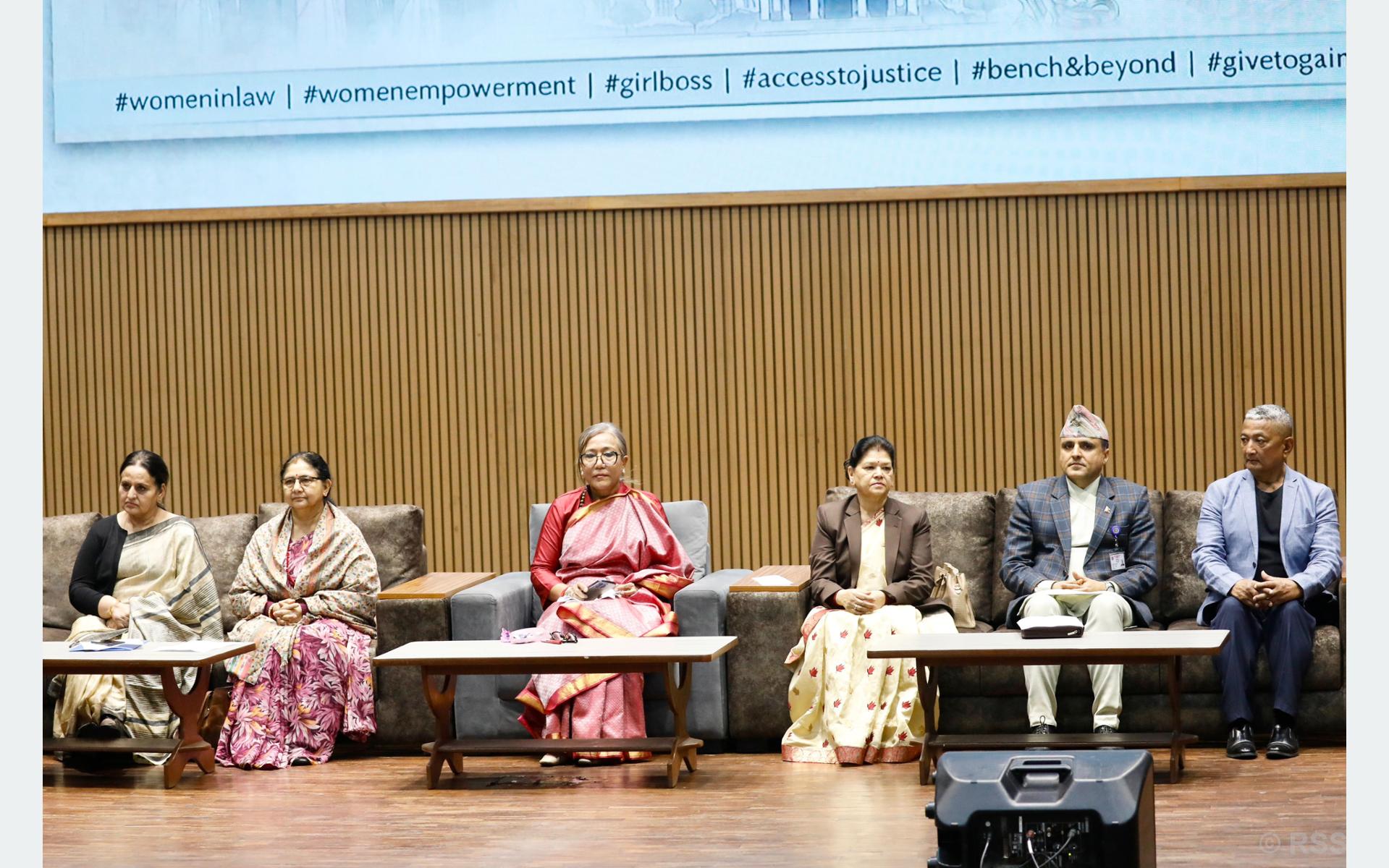   कुनै पनि डर, त्रास र धम्कीमा न्याय सम्पादन हुन सक्दैन : वरिष्ठतम् न्यायाधीश मल्ल