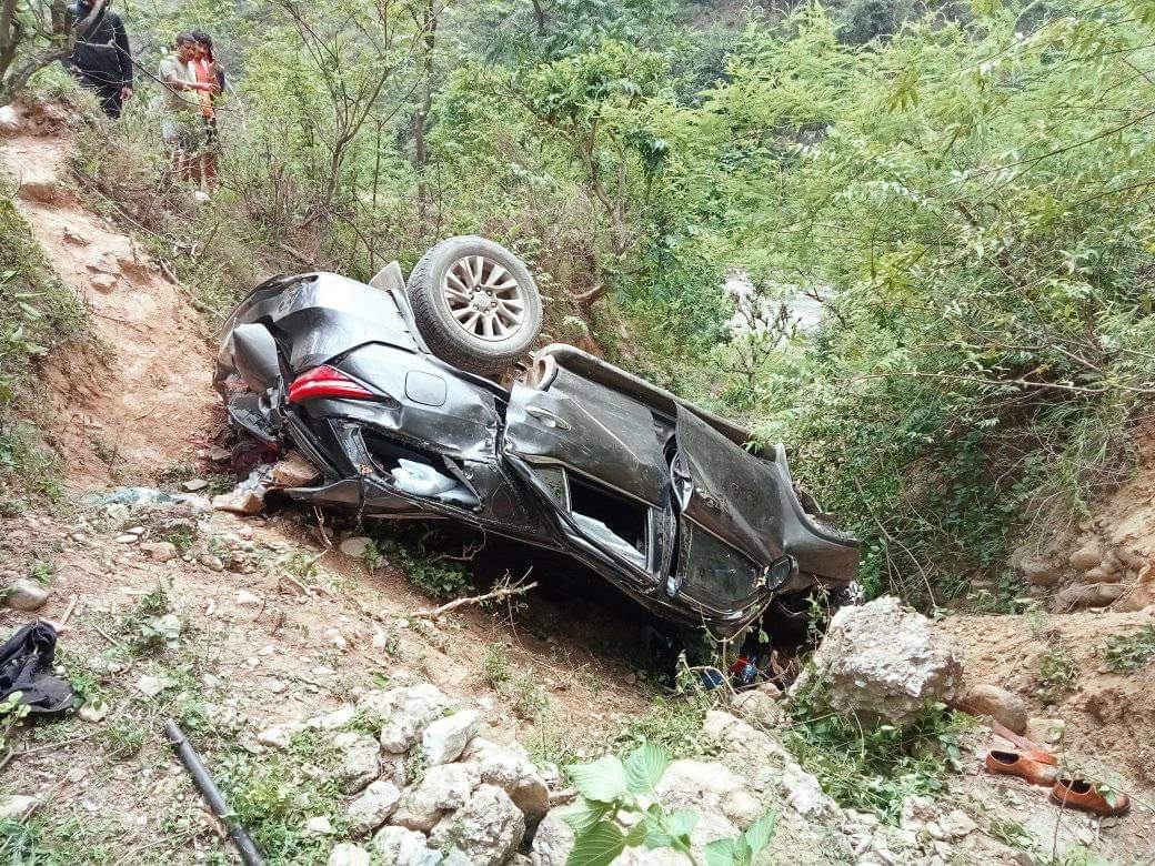 सुदूरपश्चिमका कानुन मन्त्री सवार गाडी दुर्घटना, मन्त्रीसहित ५ जना घाइते