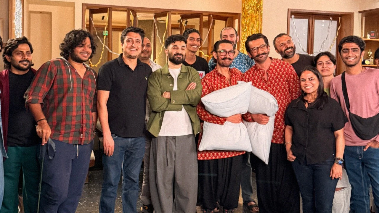 aamir-khan--vir-das--sunil-grover-134726948-16x9_0