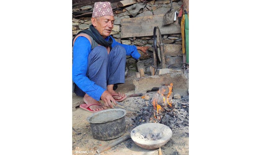 आरन पेसा सङ्कटमा