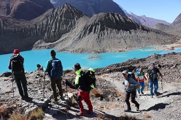   युवापुस्ताका पहिलो रोजाइमा अन्नपूर्ण आधार शिविर