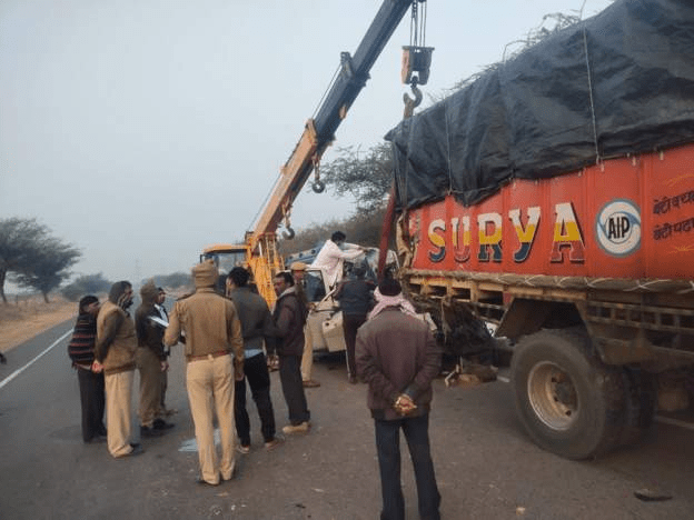 भारतीय प्रधानमन्त्री मोदीको सुरक्षामा गइरहेका ६ जना प्रहरीको दुर्घटनामा मृत्यु