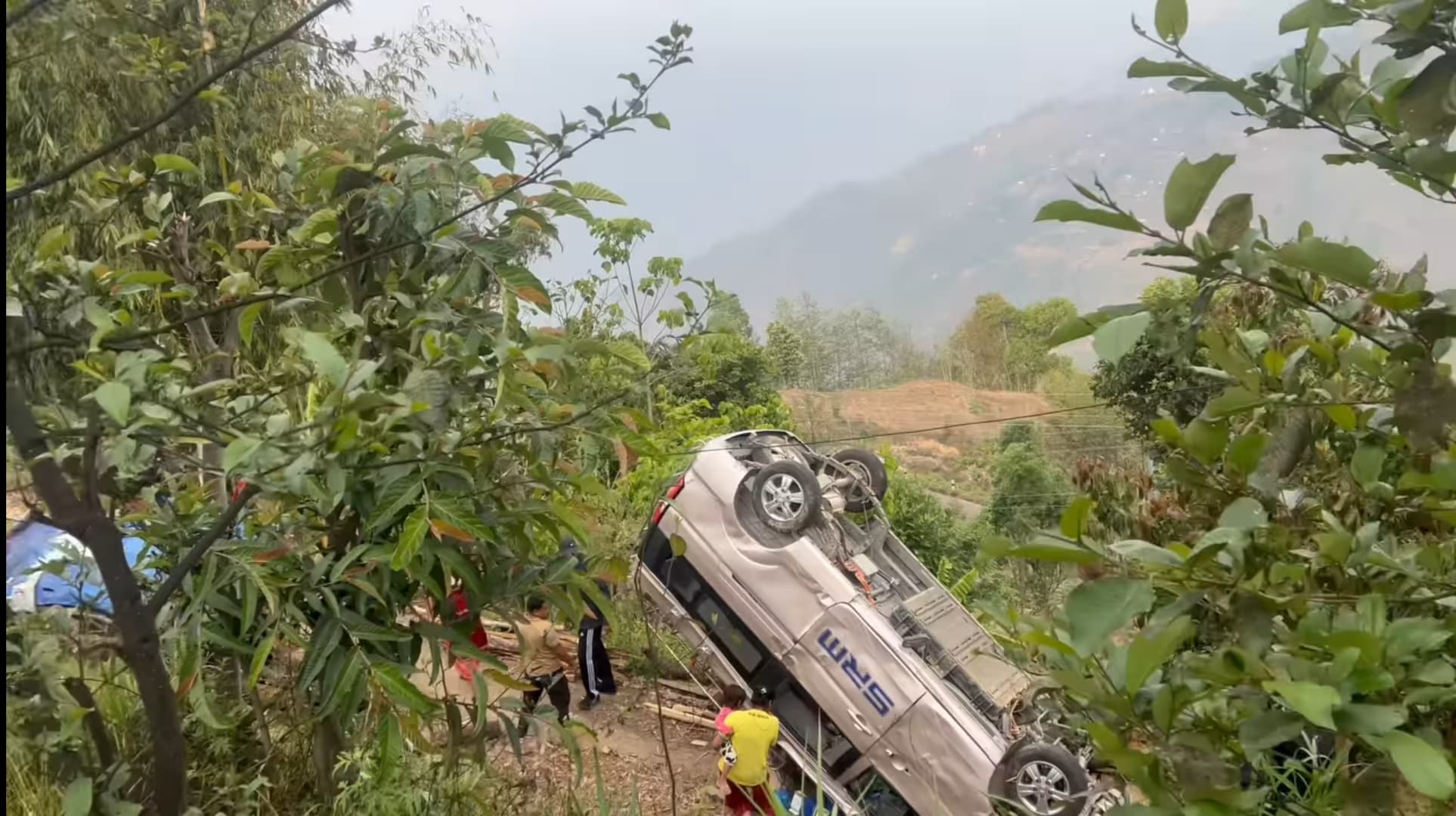 धनकुटामा सवारी दुर्घटना हुँदा ७ जना घाइते, ४ जनाको अवस्था गम्भीर