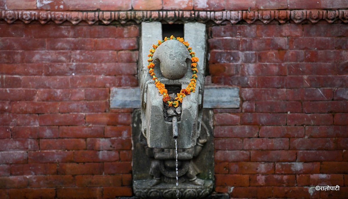   ५० वर्षपछि येंगा हिटीमा फर्कियो पानी (तस्बिरहरू)