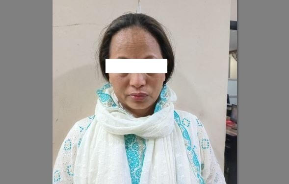   टोखामा फ्ल्याटमा बस्थिन् सुन तस्करीमा संलग्न अमला