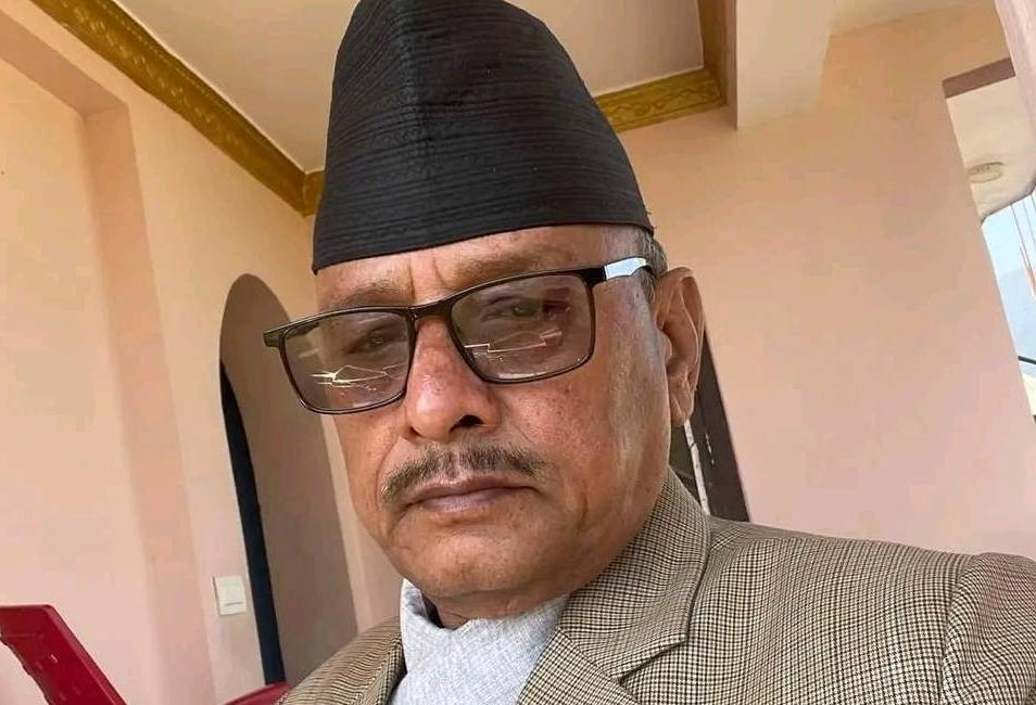गाउँमा तपाईँ बाहेक अर्को नेतै छैन भन्छन्, चुनाव फेरि जित्छु: अम्मरबहादुर थापा