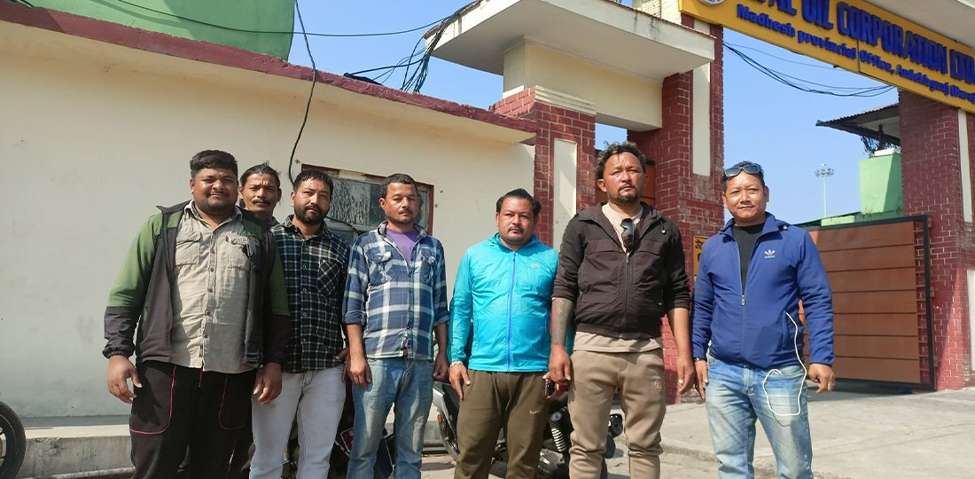 चालक र व्यवसायी आन्दोलित : ट्यांकर थन्किँदा रोजीरोटी खोसिने डर