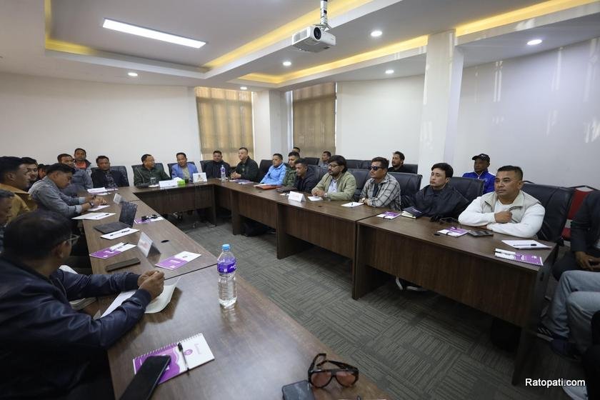  राष्ट्रिय लिग तथा शहिद स्मारक ‘ए’ डिभिजन लिगसम्बन्धी विषयमा छलफल (तस्बिरहरु)