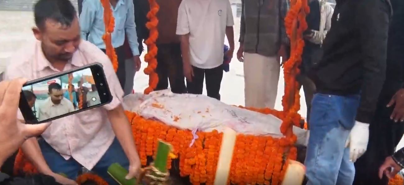 पशुपति आर्यघाटमा गणेश नेपालीको अन्त्येष्टि