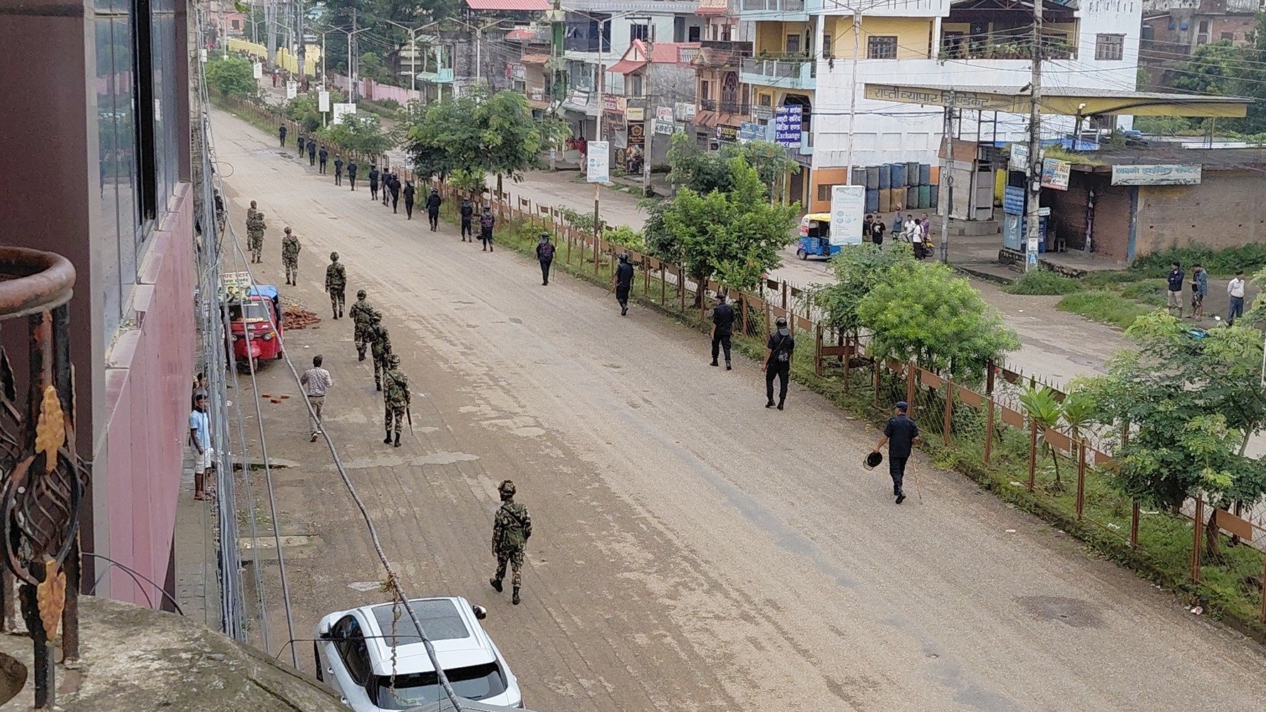 देशभर निषेधाज्ञा र कर्फ्यु, सेनाद्वारा सहयोगको अपिल