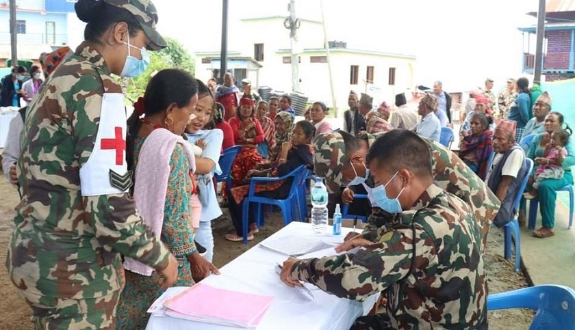   नेपाली सेनाले आयोजना गरेको स्वास्थ्य शिविरमा एक सय ५८ जना लाभान्वित