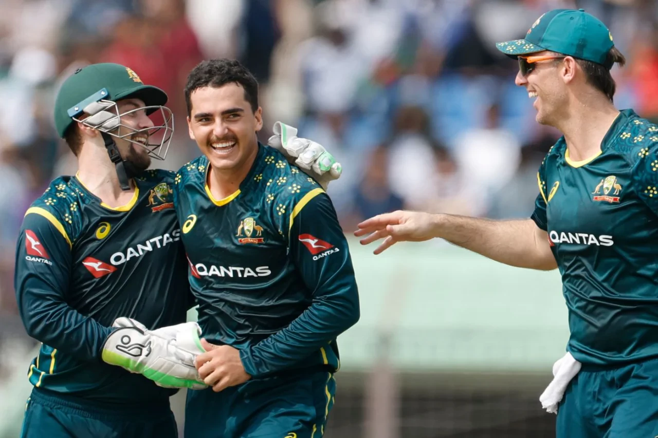 Australia Defeats Bangladesh by 4 Wickets in T20I