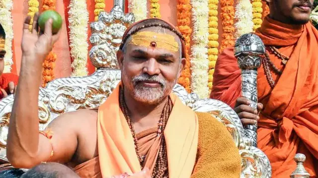 शङ्कराचार्य अविमुक्तेश्वरानन्द विरुद्ध यौन शोषणको मुद्दा, चेला पनि तानिए