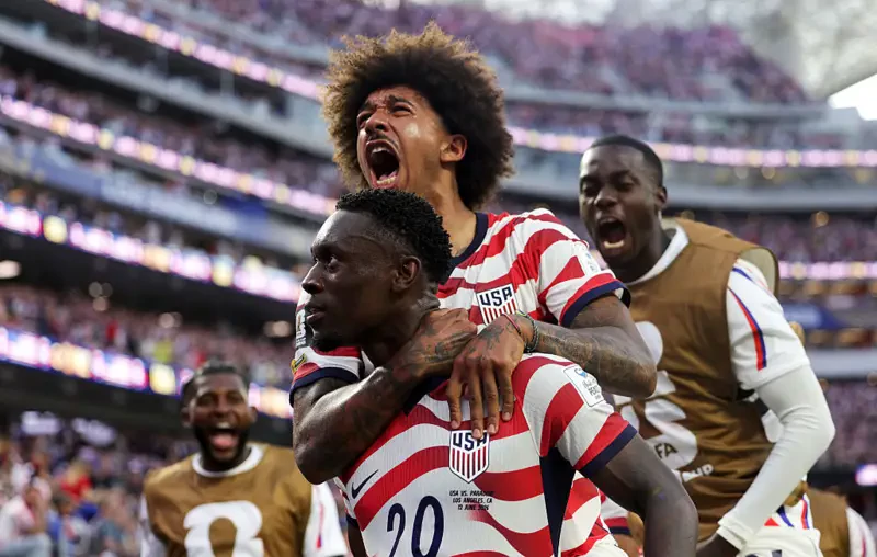 USA Leads Paraguay 3-0 at Halftime in FIFA World Cup Qualifier