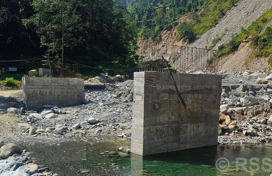   काभ्रेमा पक्की पुलका सात नयाँ योजना, १२ निर्माणाधीन