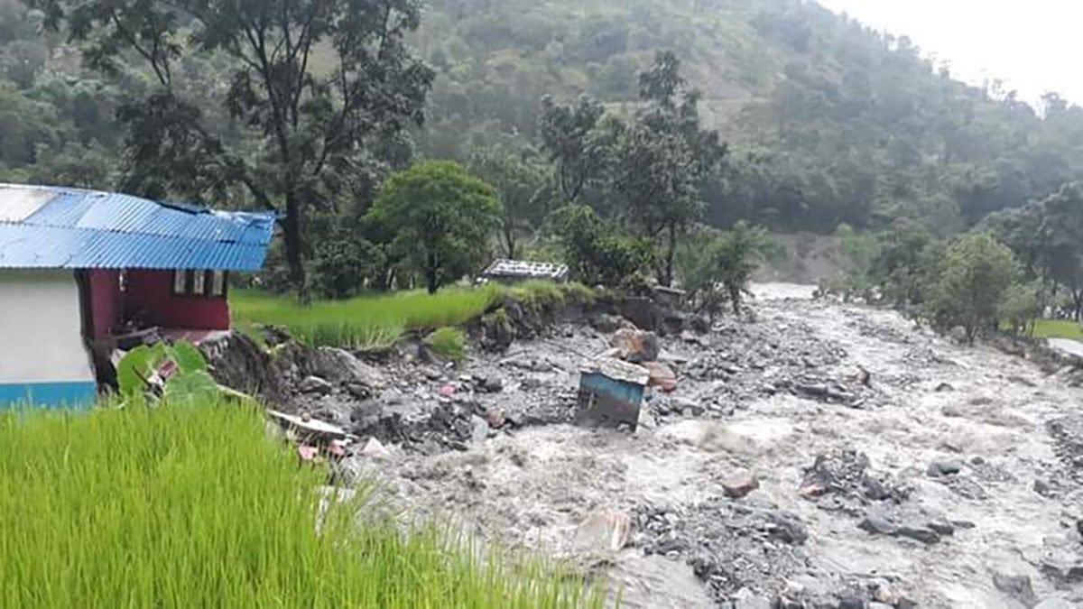 सिन्धुलीमा बाढीपहिराेबाट ३१ घरमा क्षति