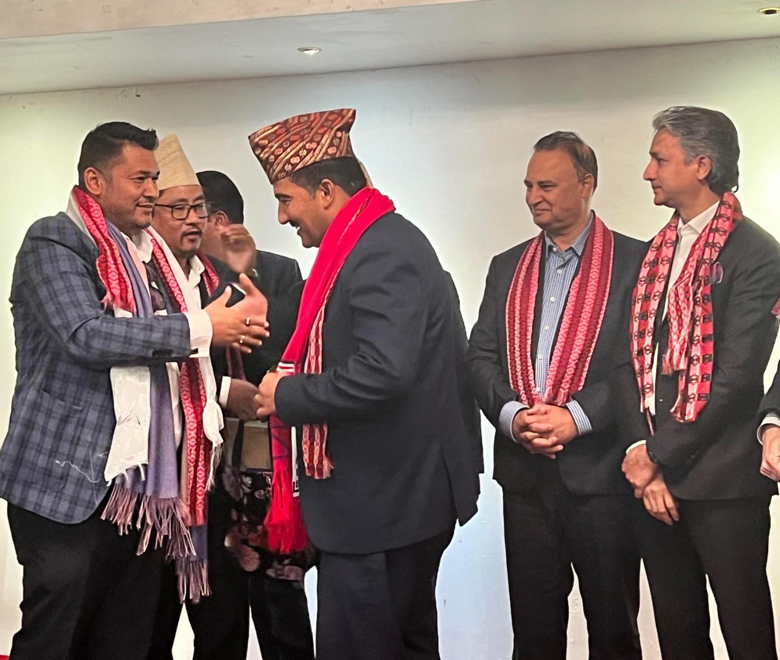   पत्रकार बगाले एनआरएनए युएईद्वारा सम्मानित