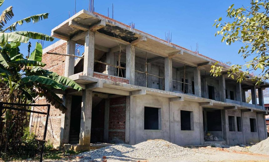  तीन वर्षमा तीन पटक म्याद थप: स्वास्थ्य चौकी भवन अधुरै