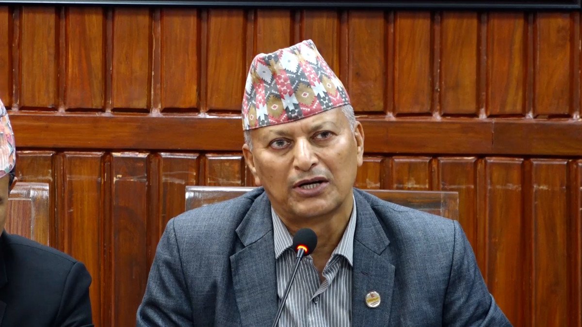   डेढ वर्षभित्रमा सहकारीमा देखिएका समस्याहरू हल गर्छौँ : मन्त्री अधिकारी