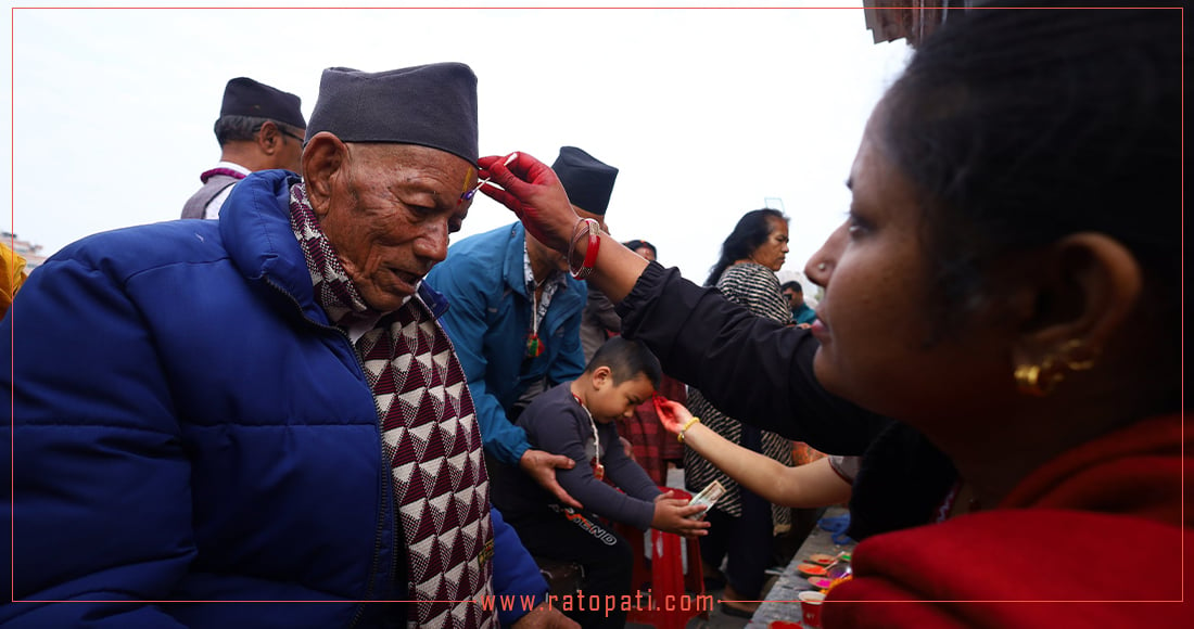 तस्बिरमा हेर्नुहोस् बालगोपालेश्वर मन्दिरको भाइटीका