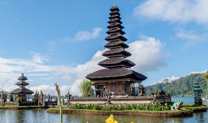तीन वर्षपछि बालीमा चिनियाँ पर्यटकको आगमन