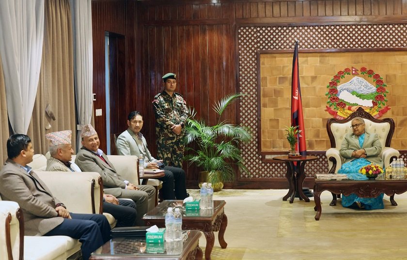   सरकार र एमालेबिच बालुवाटारमा द्विपक्षीय छलफल