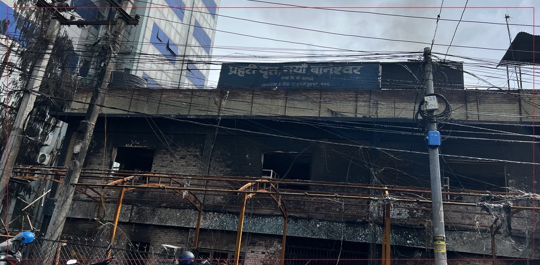   सामान्य मर्मत गरेर बस्न नमिल्ने अवस्थामा बानेश्वर वृत्त