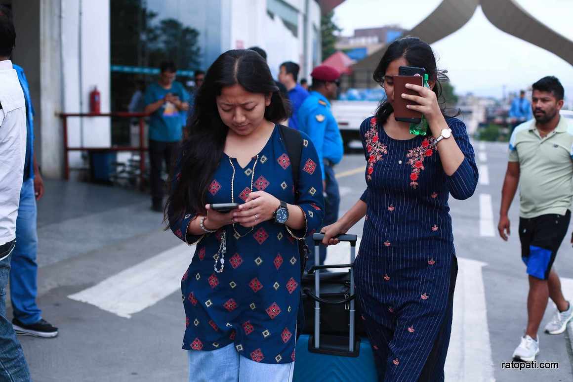 bangladesh nepali student (20)