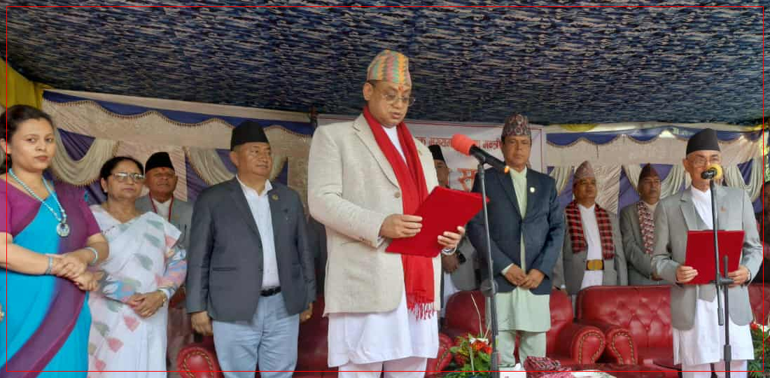   आफ्नै दलका नेतालाई पदच्युत गराएर मुख्यमन्त्री बनेका बानियाँ को हुन् ?