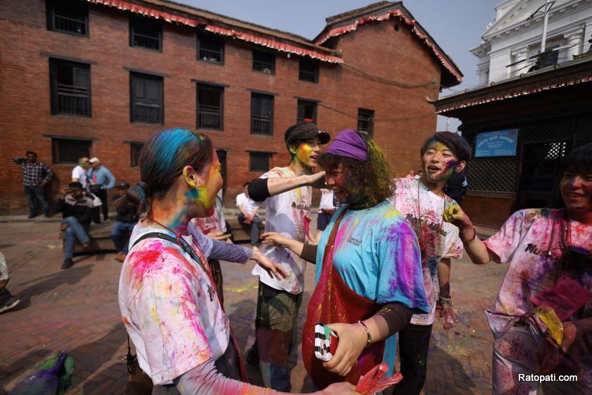 basantapur-tourist-holi (11)