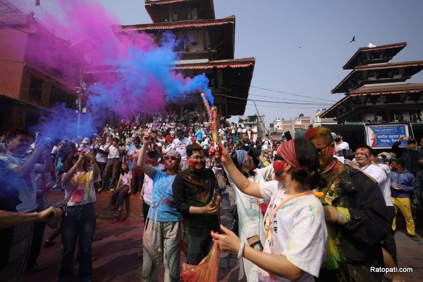 basantapur-tourist-holi (12)