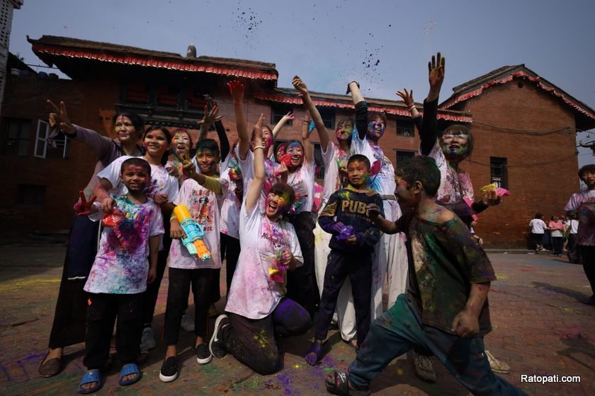 basantapur-tourist-holi (7)