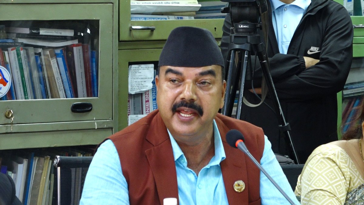  राज्य व्यवस्था तथा सुशासन समितिको सदस्य हो भन्न पनि लाज लाग्न थाल्यो: सांसद घिमिरे