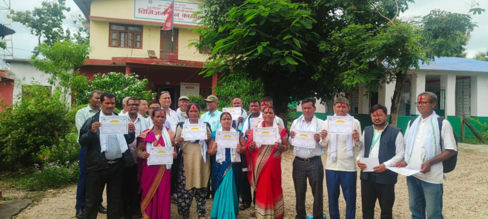 साझेदारी वनमा दलहरूको भागबण्डा, विवादित व्यक्ति अध्यक्षमा चयन