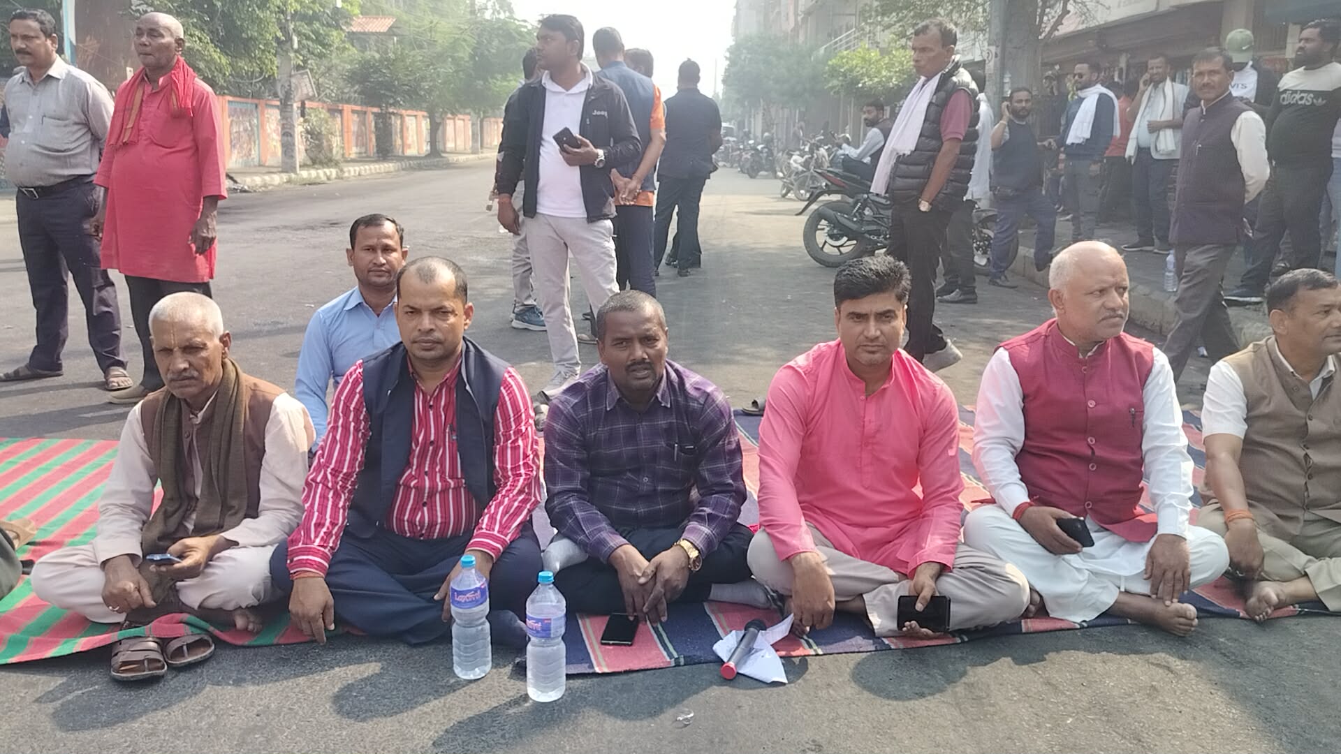   मधेसमा मुख्यमन्त्री नियुक्तिको पक्ष र विपक्षमा प्रदर्शन