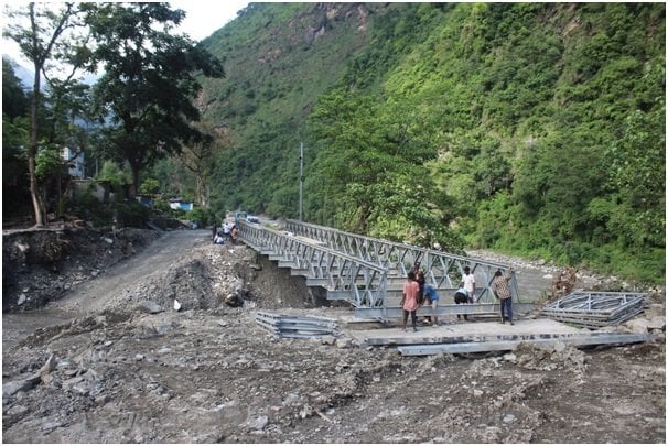 दुई हप्तामै जडान भयो भुरुङ्गखोलामा बेलीब्रिज