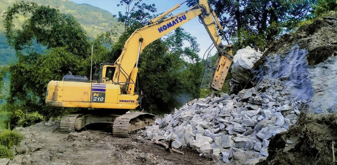   बेनीका तीन वटा धार्मिकस्थल जोड्ने सडक स्तरोन्नति सुरु