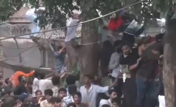 आरसीबीको विजय उत्सवमा भागदौड, सात जनाको मृत्यु
