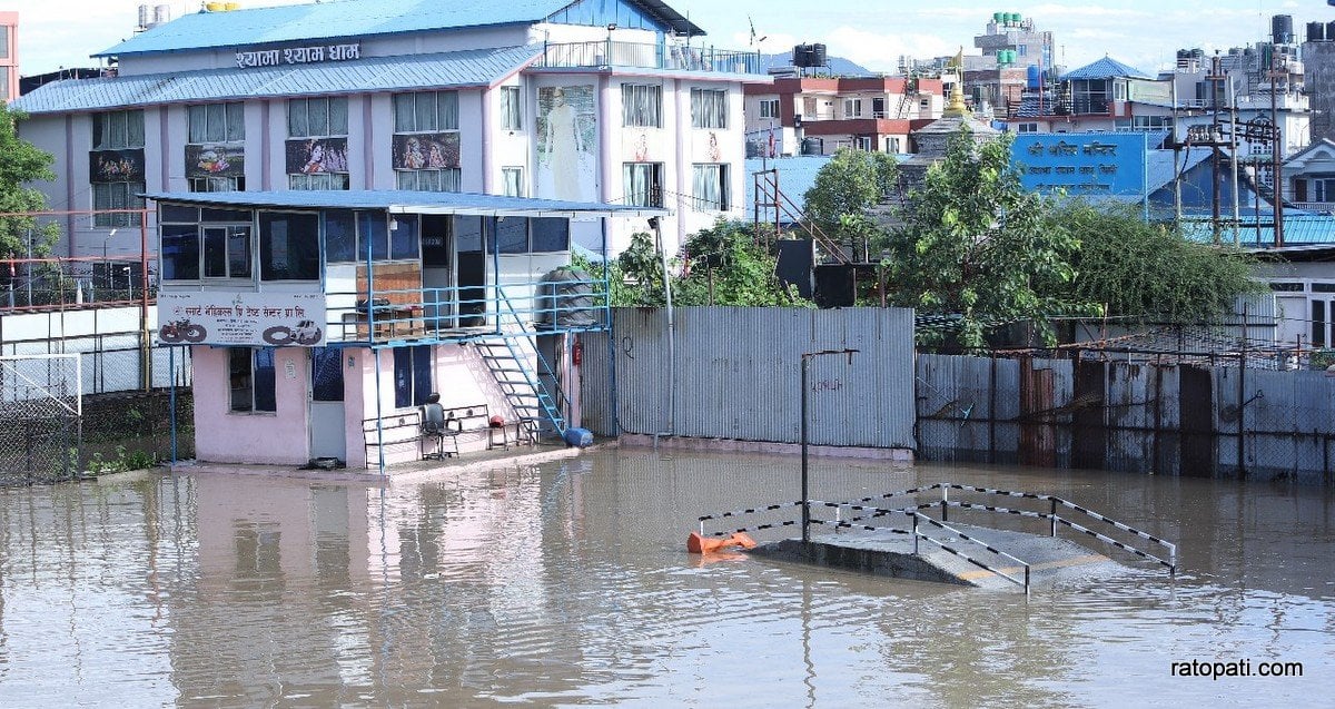 अविरल वर्षाले भक्तपुरको विभिन्न स्थान डुबानमा (तस्बिरहरु)