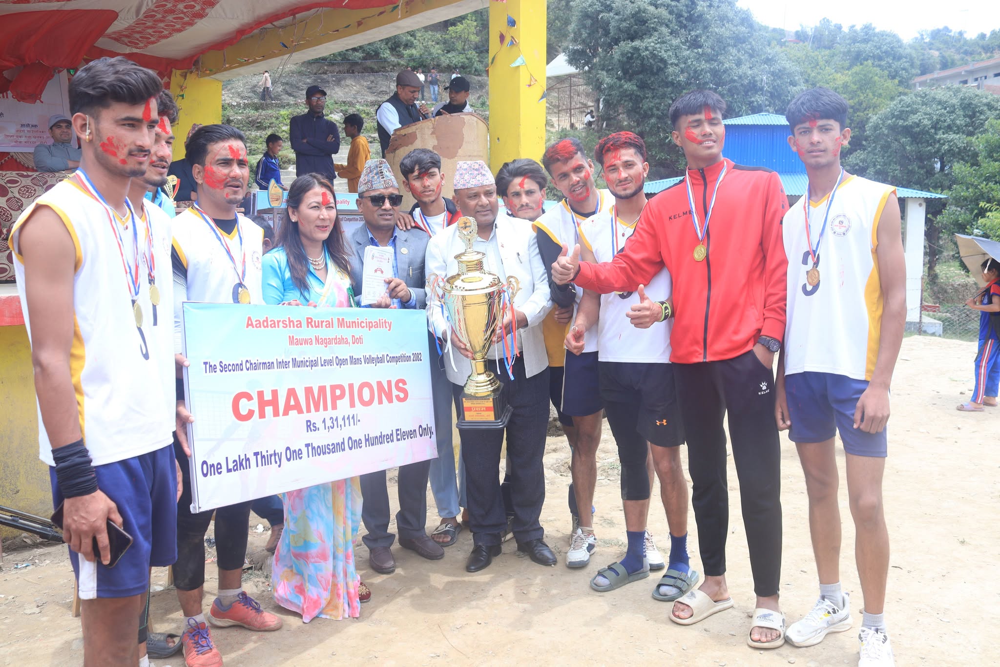 डोटीमा भएको अन्तरपालिका स्तरीय भलिबल प्रतियोगितामा आदर्श बन्यो च्याम्पियन