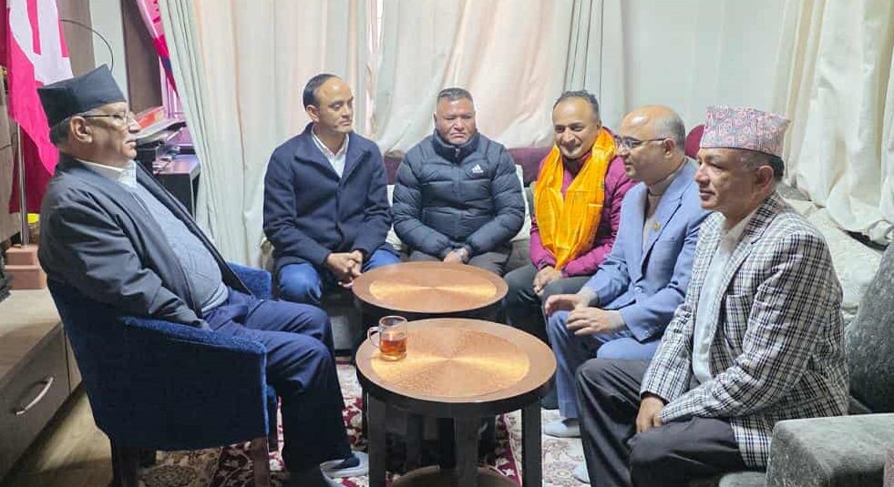   नेकपा प्रवेश गर्ने बित्तिकै पूर्व एमालेलाई केन्द्रीय सदस्य पद उपहार