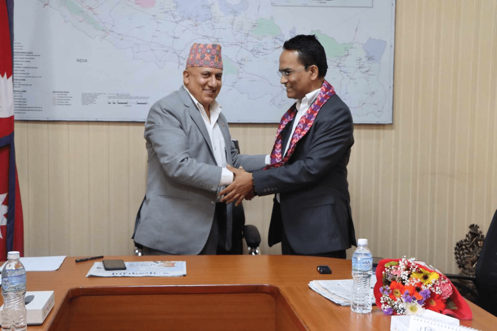 योजना आयोगका उपाध्यक्ष र राष्ट्र बैङ्कका गभर्नरबिच छलफल