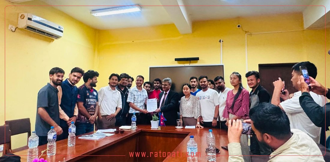 त्रिविका उपकुलपति थापासमक्ष २१ बुँदे सुझावपत्र पेस
