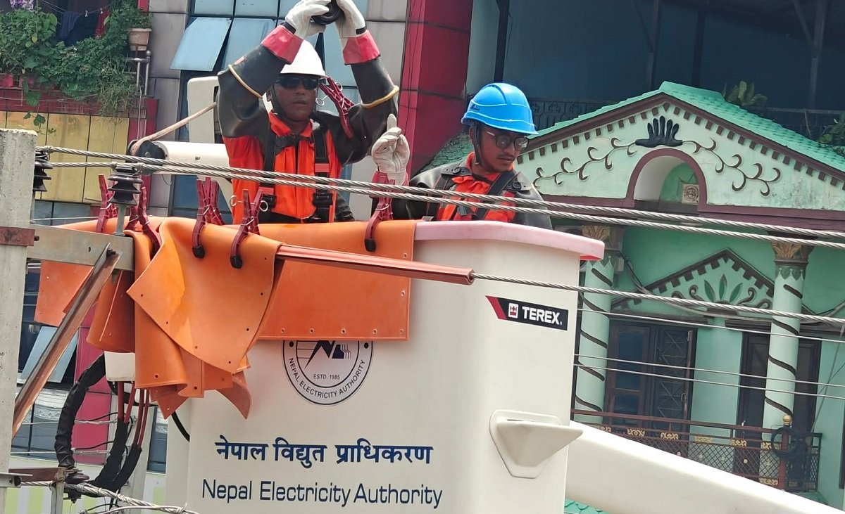 Nepal Electricity Authority Starts Live Line Maintenance