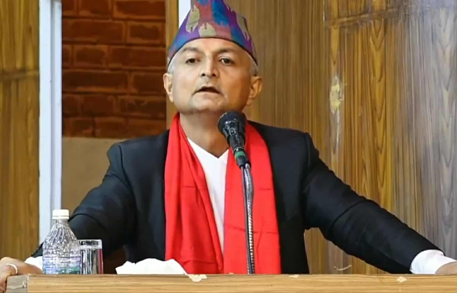 रमन श्रेष्ठलाई बार अध्यक्ष मिश्रको चुनौती : तपाईँ तयार हो भने सबै वकिलको दलीय सदस्यता खारेज गरौँ