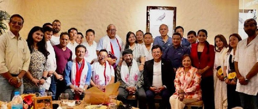   सिक्किममा नेपाली फिल्म छायाङ्कन गर्ने विषयमा अध्यक्ष भुटियासँग छलफल