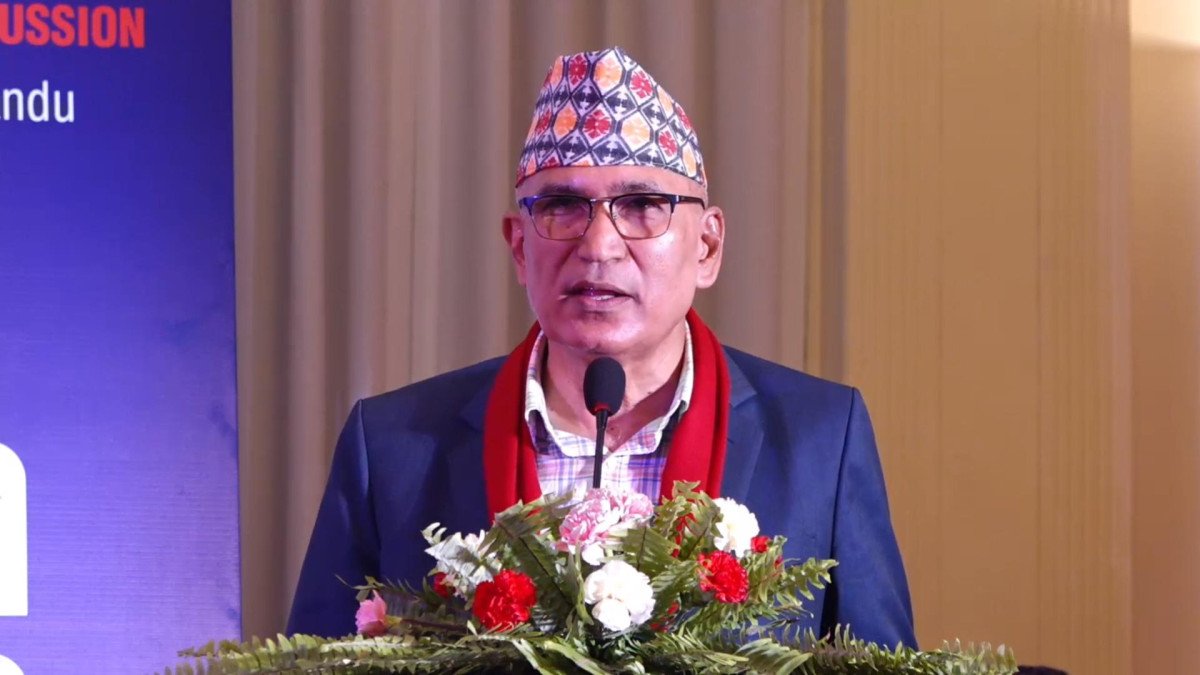 अर्थमन्त्री र गभर्नरबिच दरारको खोजी गर्नेहरू निराश हुनेछन्: अर्थमन्त्री पौडेल