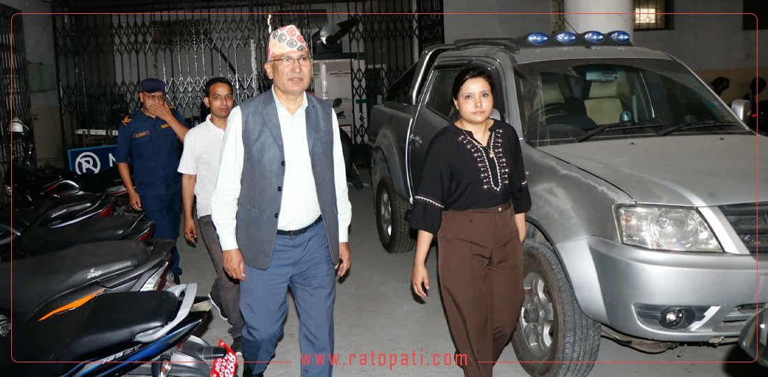 विष्णु पौडेललाई सरकारी वकिल कार्यालय लगियो, तस्बिरहरू