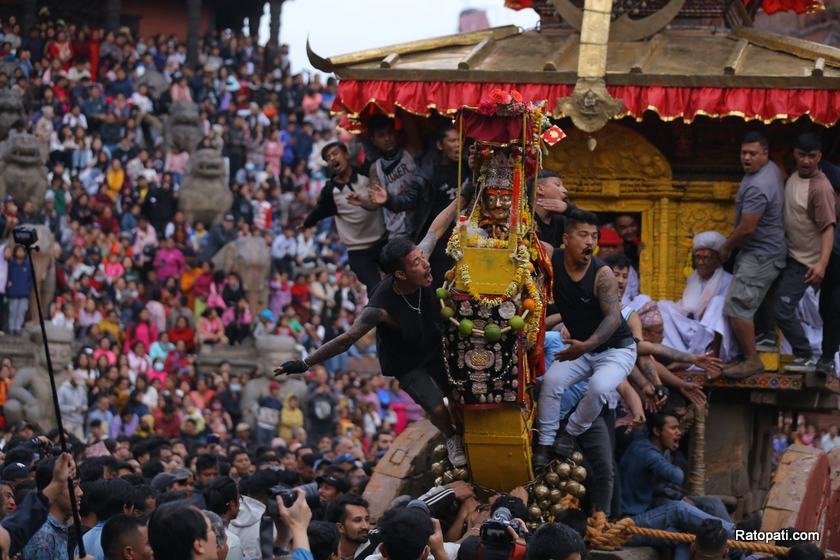bisket-jatra (2)